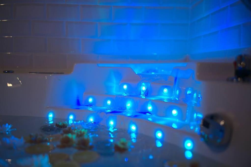 Luxury Room Jacuzzi Centre Ville Haut De Gamme Mulhouse Exterior photo